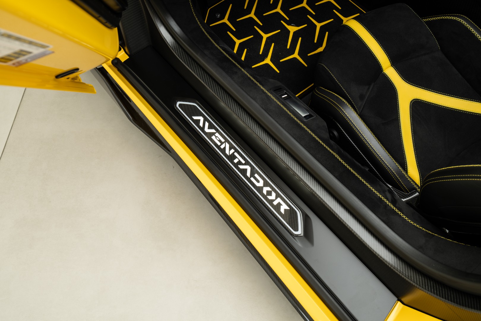 2020 LAMBORGHINI AVENTADOR SVJ ROADSTER LP 770